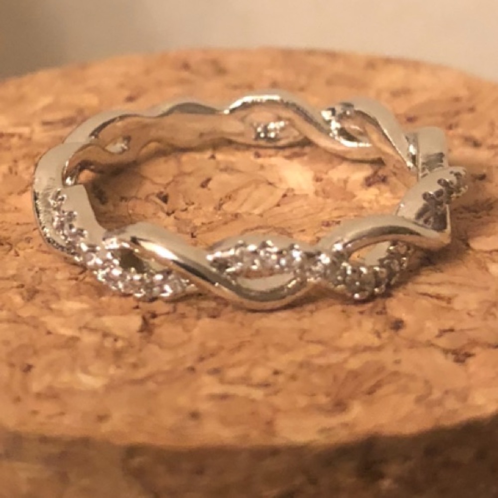 The Vines, Treat Yourself!! White Gold Simplicity - Picture 8 of 8